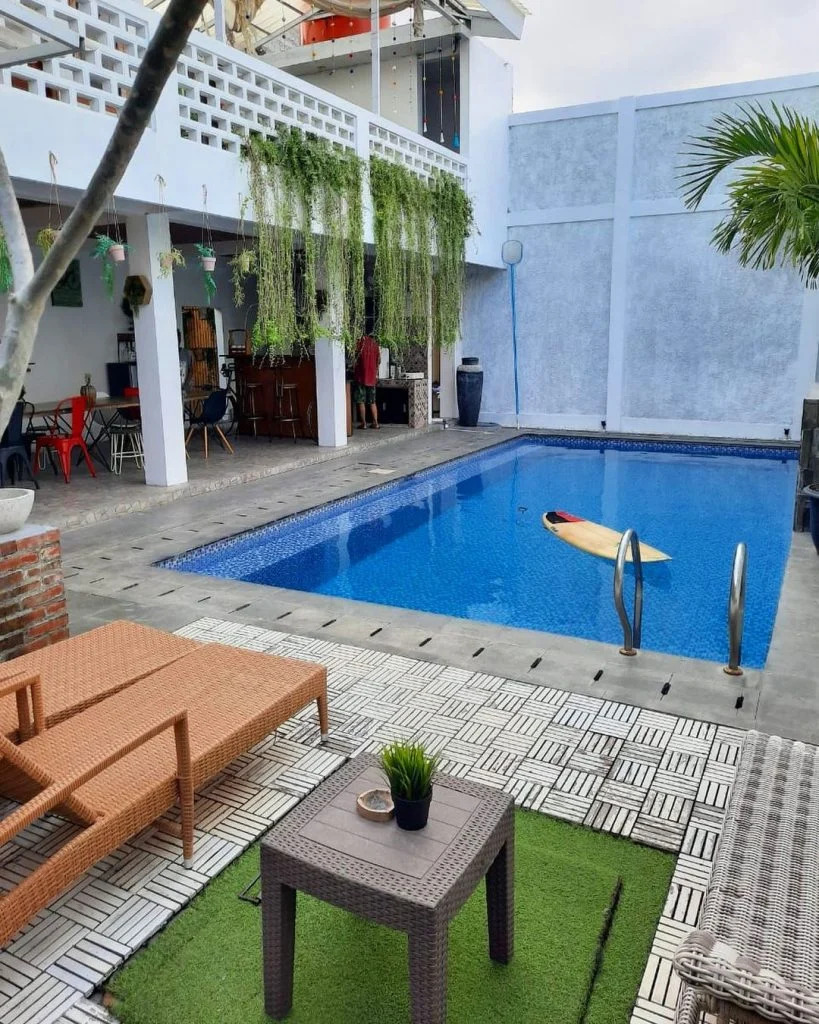 Hostel dengan fasilitas kolam renang murah – Tips pilih dan hemat liburan