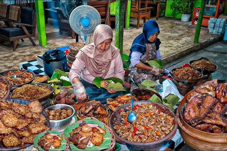 Kuliner Kampung Halaman: Menyelami Rasa Nostalgia di Setiap Suapan