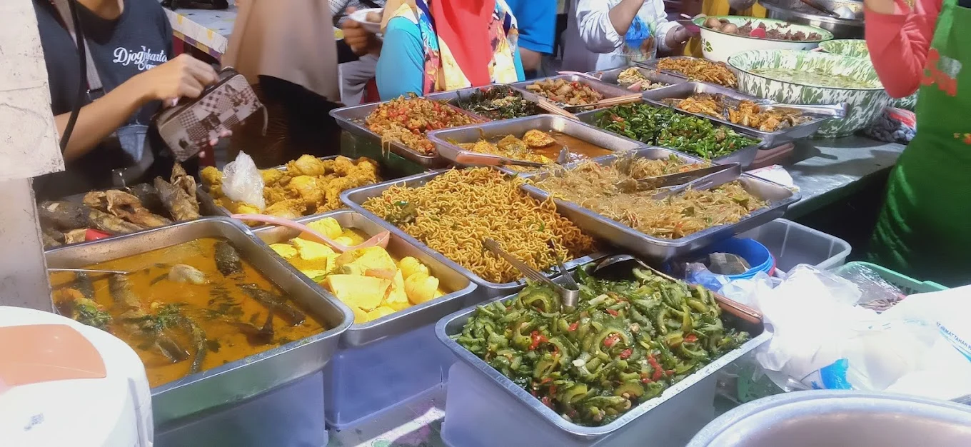 Kuliner Sehat di Pasar Tradisional: Pilihan Lezat & Praktis
