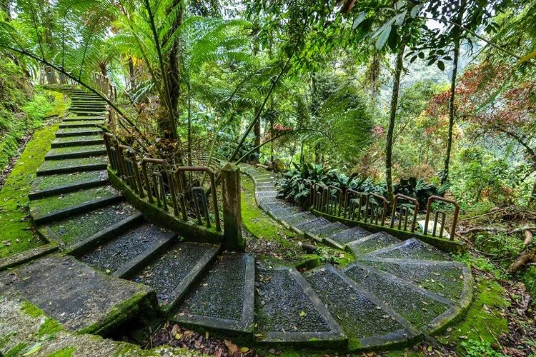 Panduan Transportasi untuk Wisata Budaya di Sumatera Barat – Tips Praktis & Hemat