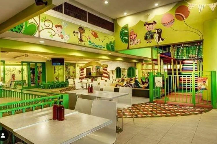 Restoran Keluarga di Pekanbaru: Pilihan Lezat & Ramah Anak