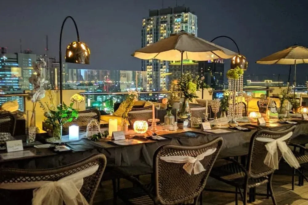 Tempat Makan Romantis di Surabaya yang Bikin Momen Berdua Lebih Spesial