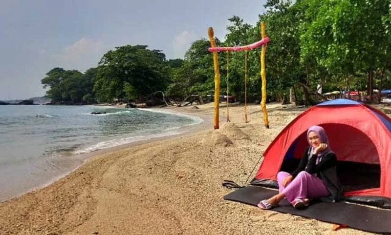 Tips Berkemah di Pantai di Lampung yang Seru dan Aman
