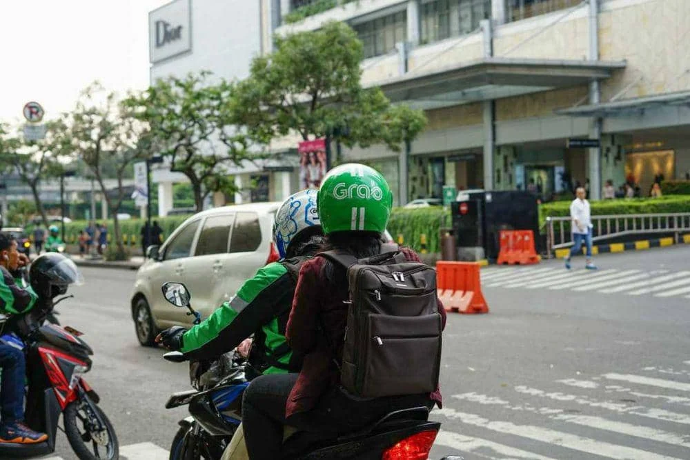 Tips Menggunakan Ojek Online di Daerah Wisata: Panduan Lengkap & Hemat