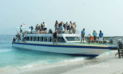 Tips Naik Kapal Feri ke Pulau-Pulau Kecil di Nusa Tenggara